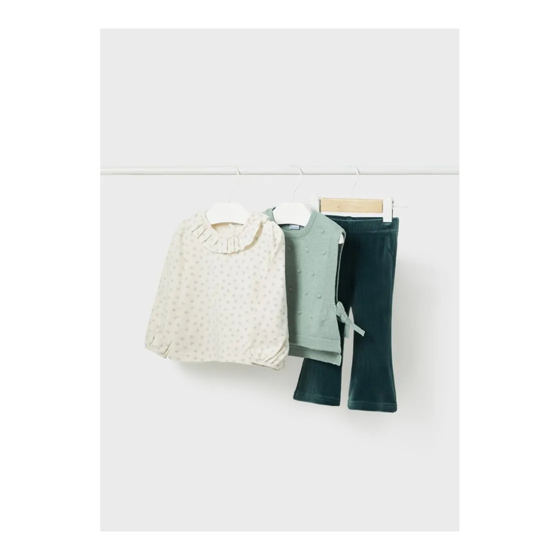 conjunto_pantaln_con_chal_0.webp Best Conjunto pantalón con chaleco Conjuntos